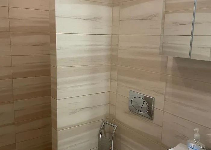 アパート U Pajaka *